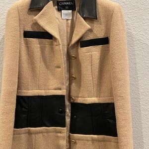 CHANEL LONG WHOOL AND LETHER JACKET